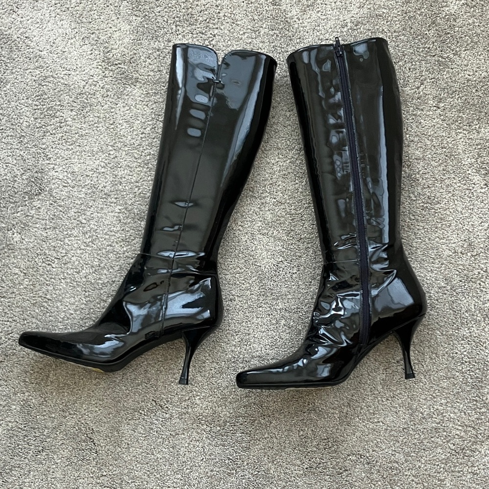 Stuart Weitzman Black Patent Leather Knee-High Stiletto Boots - Picture 2 of 16